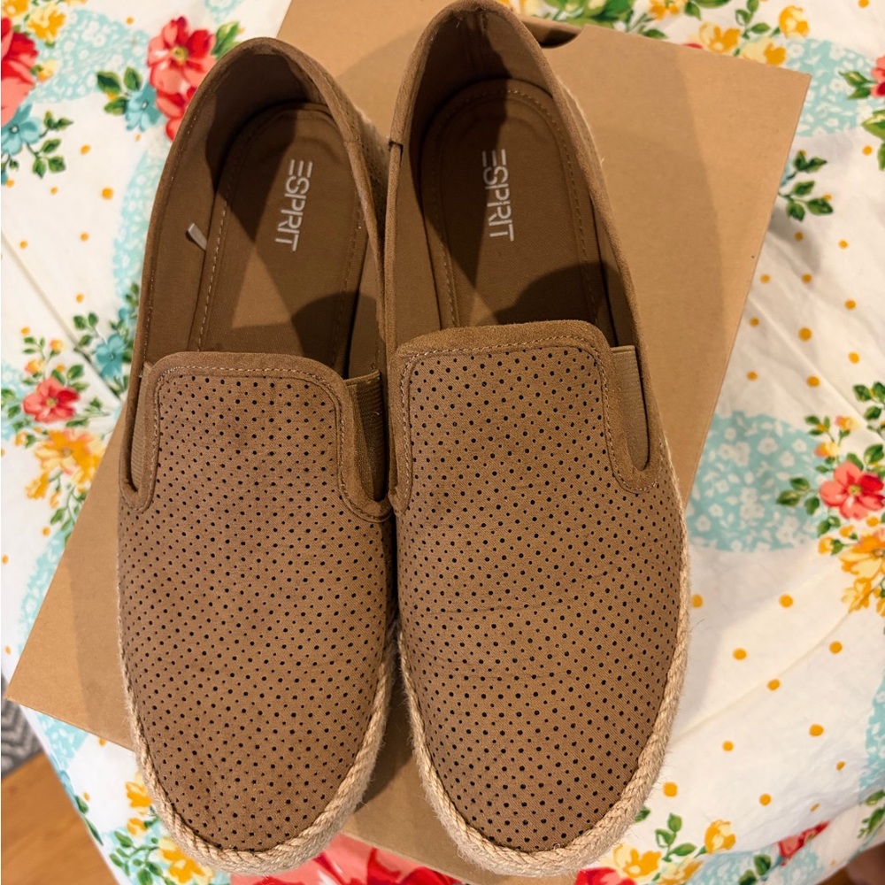 Esprit Women's Tan Perforated Loafers